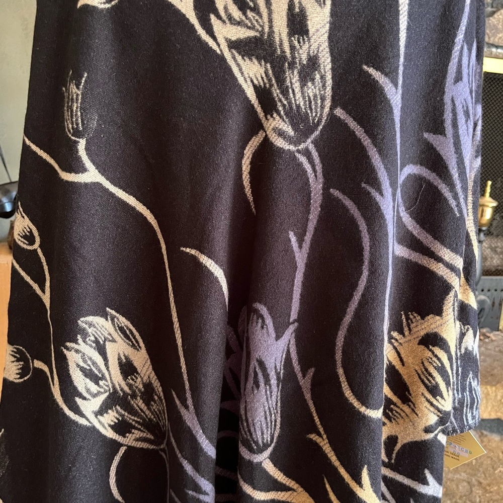 Elegant Black and Cream Poncho
